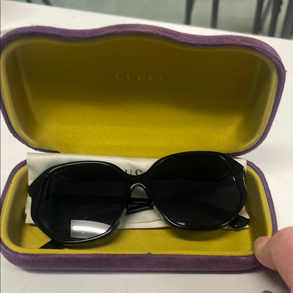 Gucci Black Sunglasses